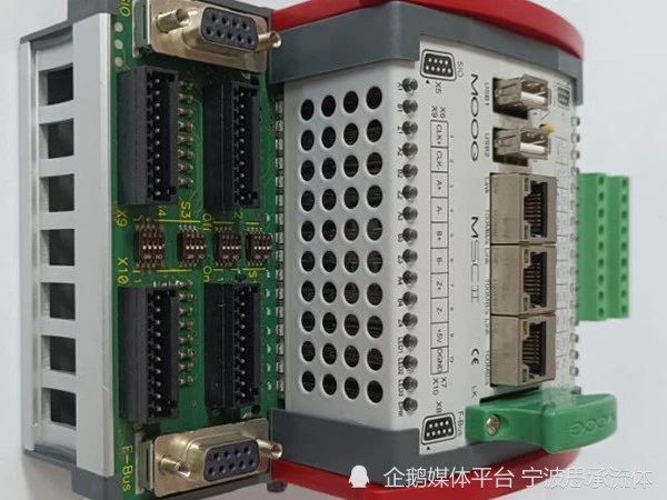 美國MOOG控制器D138-002-002加密狗